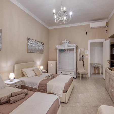 Your House Rooms Genoa Exterior photo