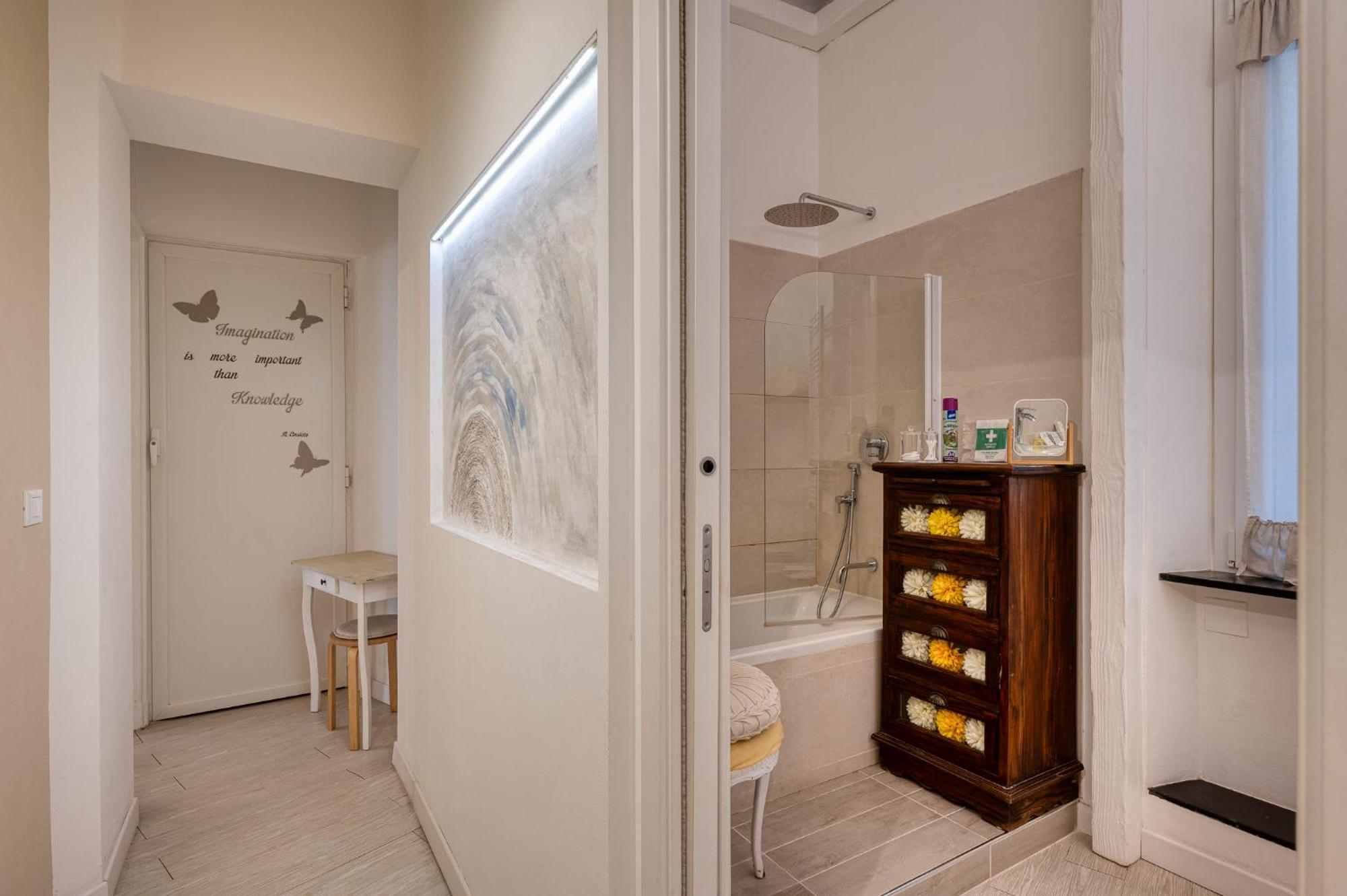 Your House Rooms Genoa Exterior photo