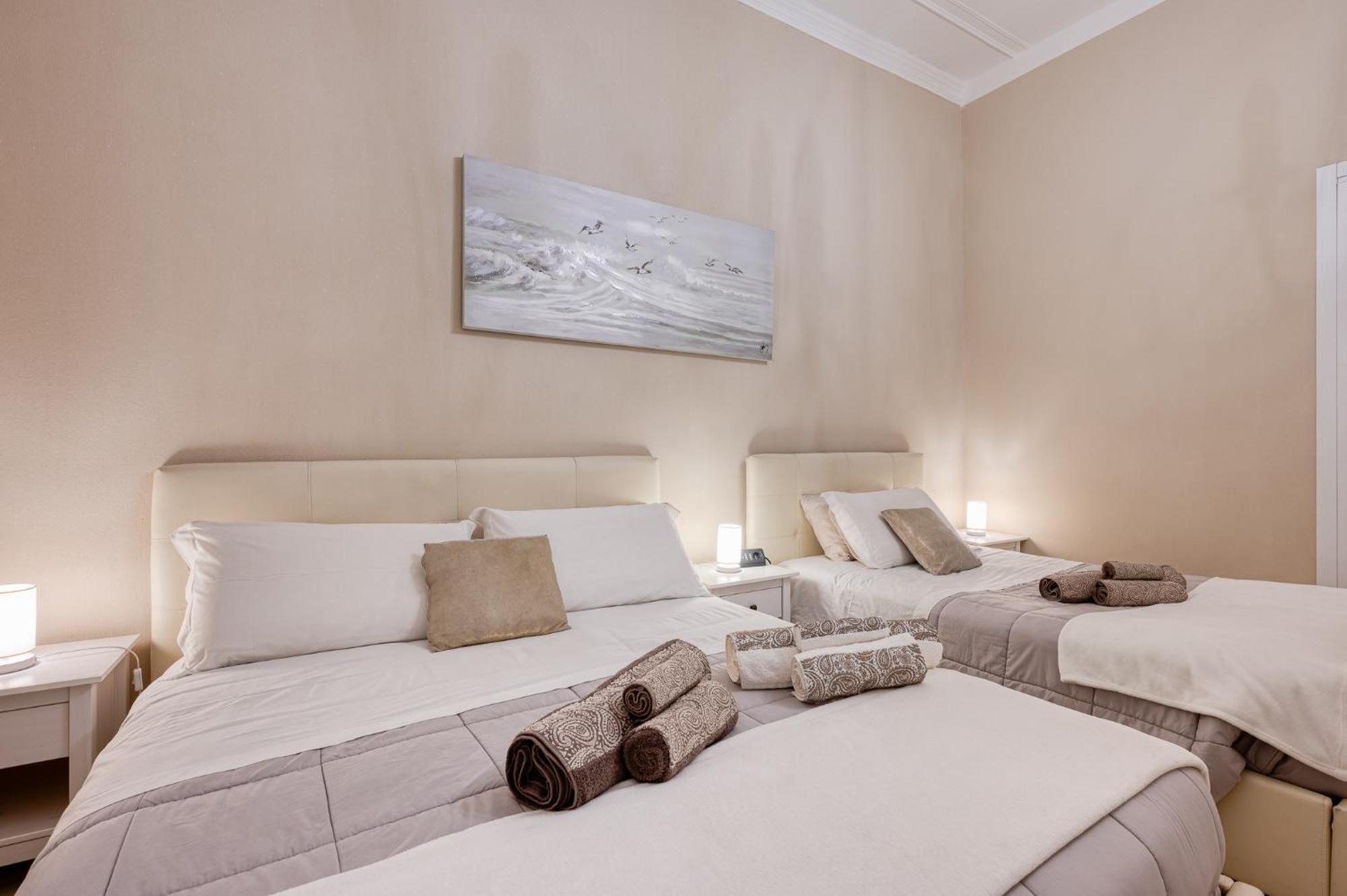 Your House Rooms Genoa Exterior photo